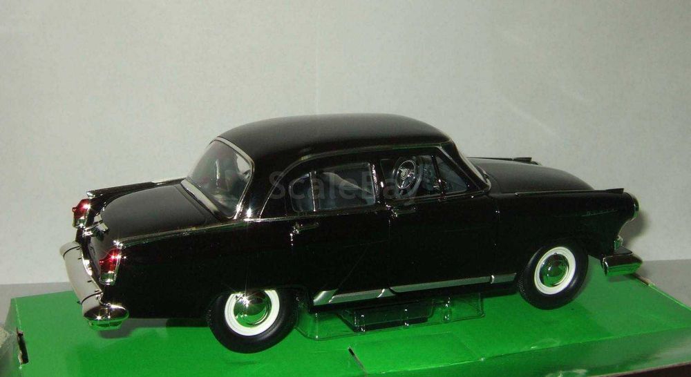 Коллекционная модель ГАЗ 21 Волга в масштабе 1:24