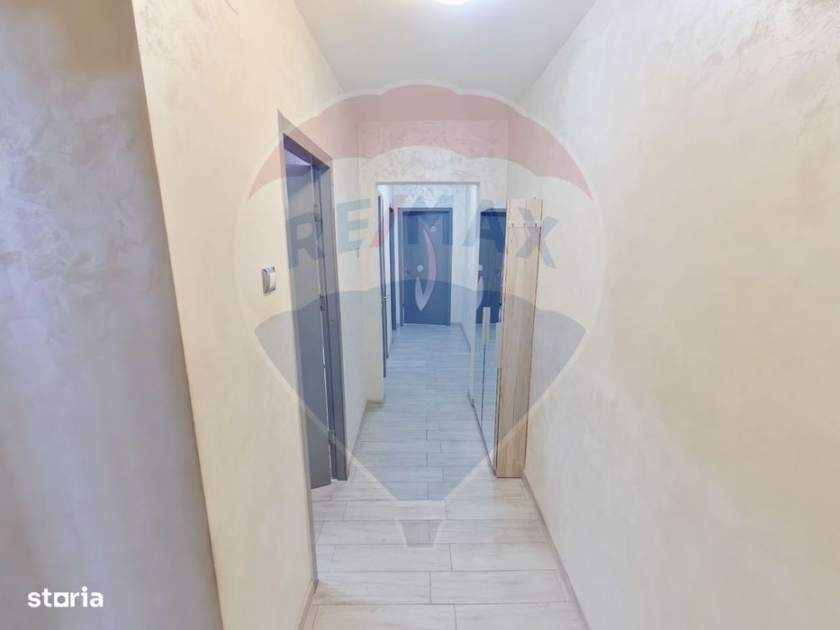 Apartament cu 3 camere de vânzare