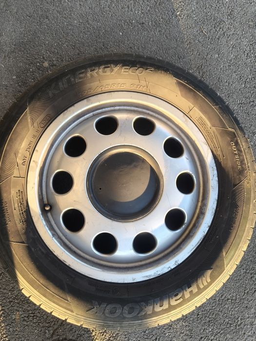 Vând anvelope cu jenti Volkswagen