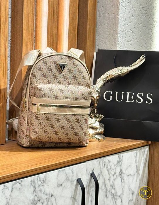 ДАМСКИ кожени чанти Guess,Louis Vuitton i CK