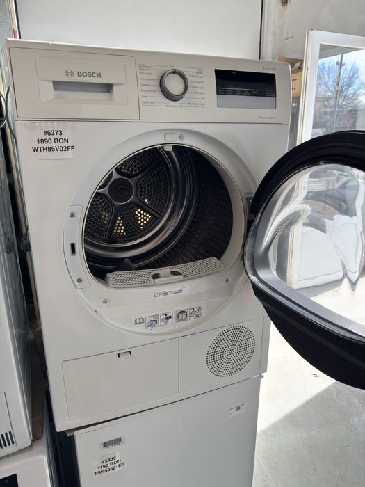 Uscător de rufe cu pompă de căldură Bosch WTH85V02FF