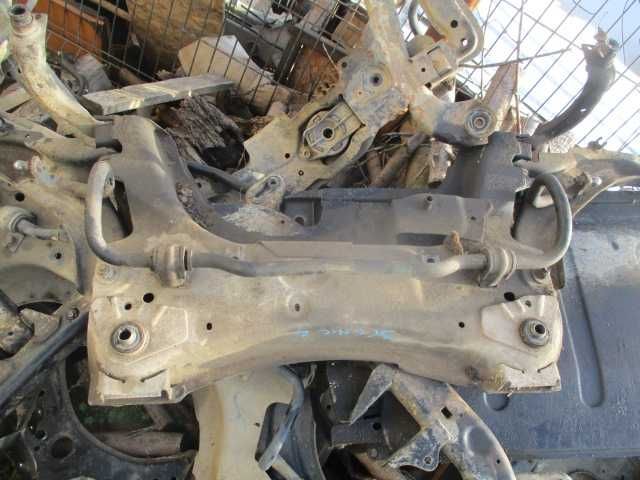 Jug cadru traversa motor RENAULT SCENIC 2 an 2006 motor 1,5 DCI