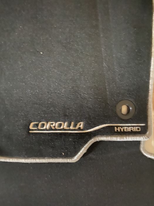 Covorase/ presuri Toyota Corolla Hybrid noi