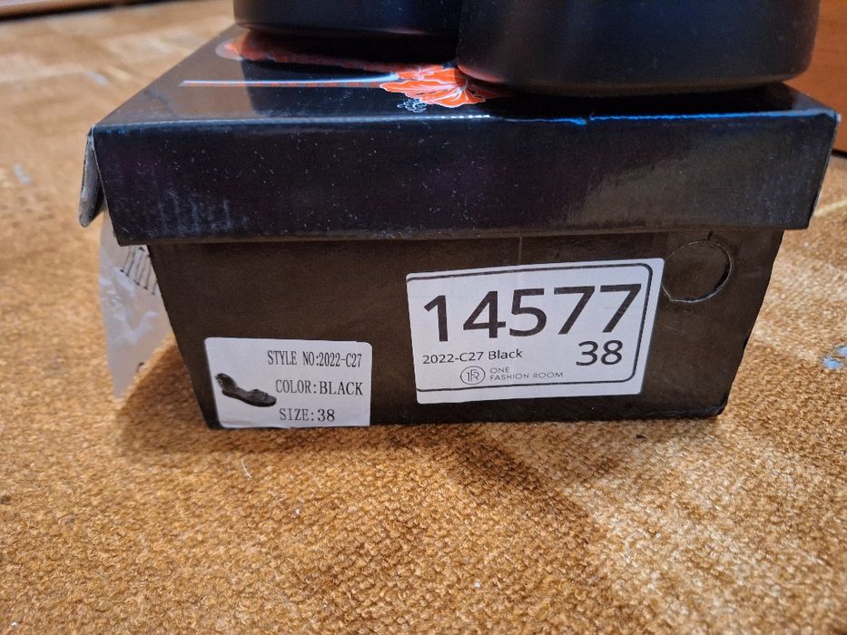 Намалени  на 75лв.Дамски сандали ,кожени