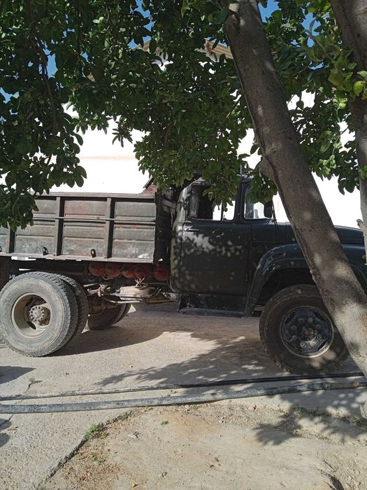 Zil-130 samasval sotiladi