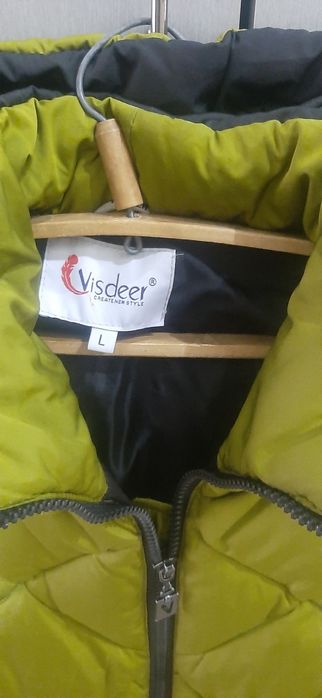 Продам 2 куртки женские