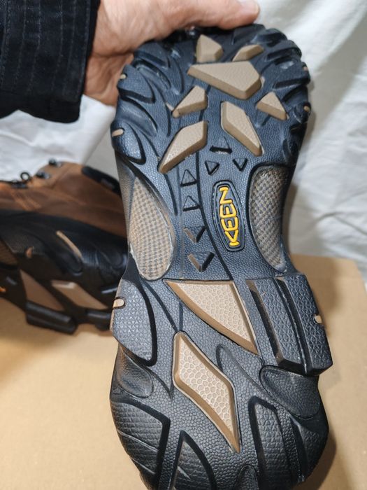 Удобни и практични мъжки боти от естествена кожа KEEN №46