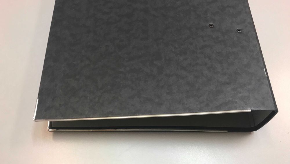 Папки с класьор и метален кант