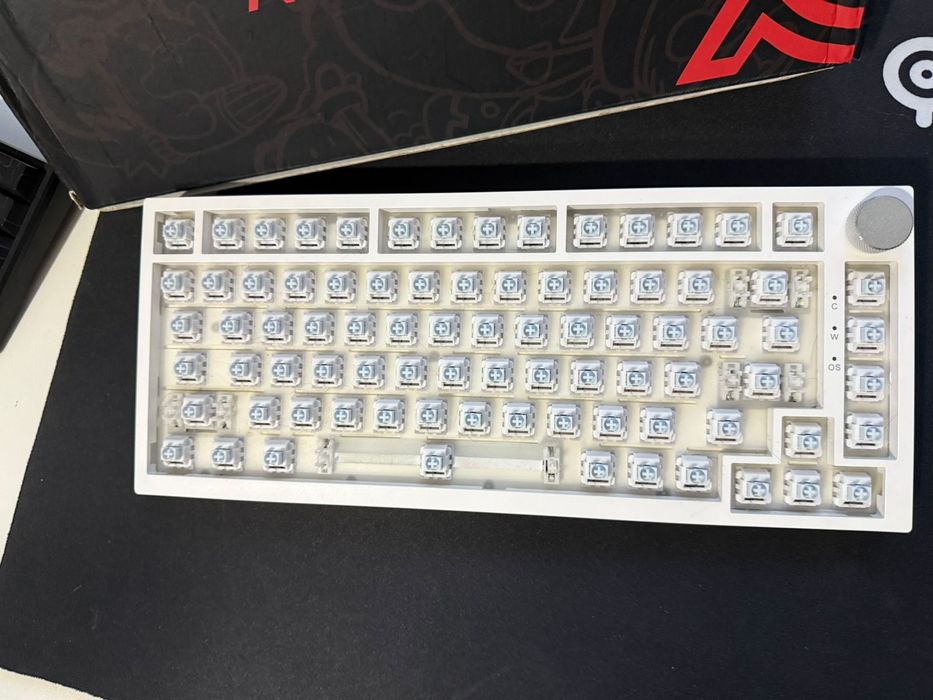 Продам клавиатуру ajjaz ak820 почти целка