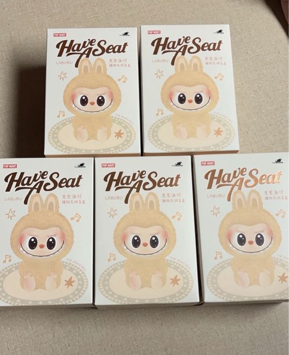 Labubu закупени от Pop Mart