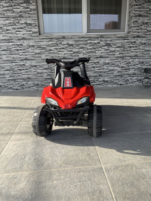 Atv electric pentru copii .