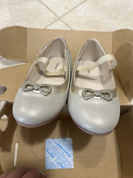 Pantofi Mayoral nr 27 fetite