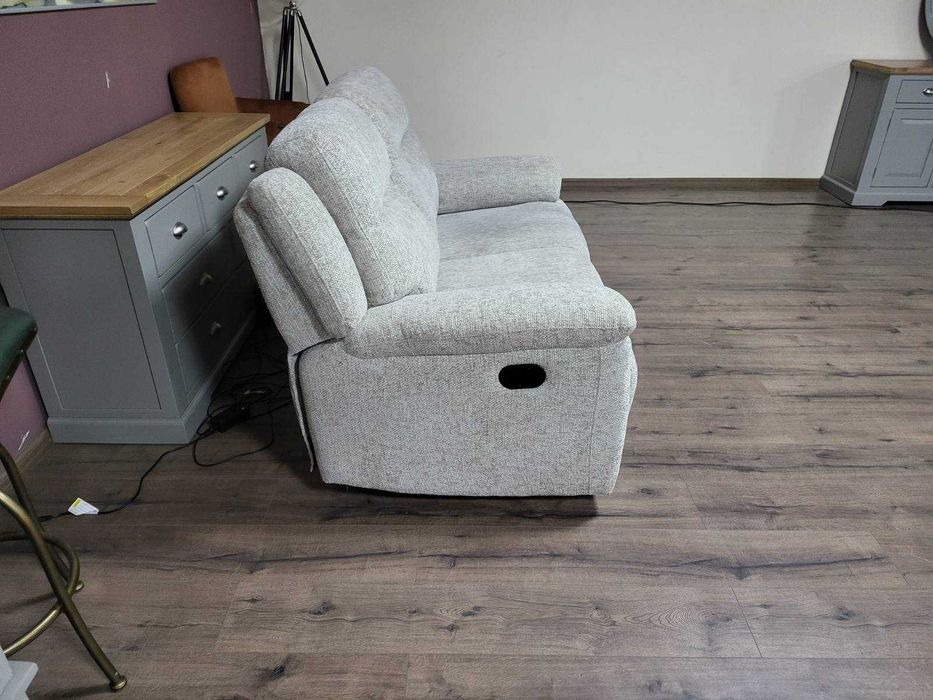 Сив диван от плат двойка с ръчен релаксиращ механизъм