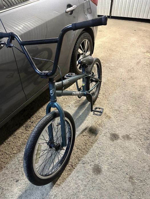 Продаю трюковой велик BMX