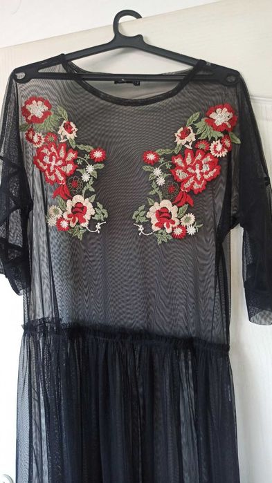 Бродирана рокля Zara