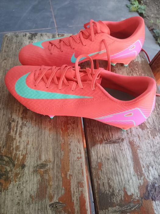 ghete fotbal Nike vapor 16 academy