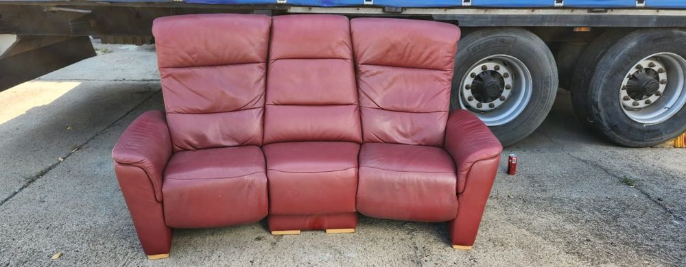 Vand canapea de piele