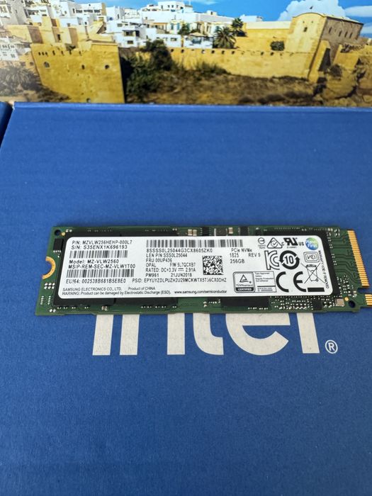 SSD M.2 NVMe Samsung PM961 256GB (MZ-VLW2560) – Stare perfectă