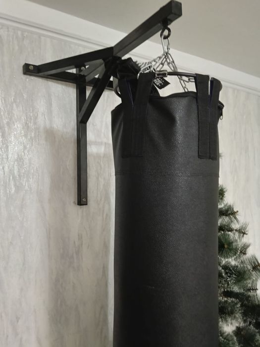 Продам длинную боксёрскую грушу