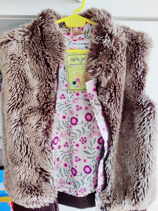 Детски елек на  Mark & Spenser