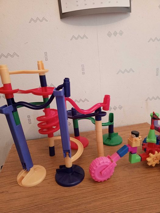 Конструкторы развивающие