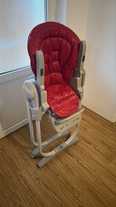 Scaun de masa Chicco Polly Magic