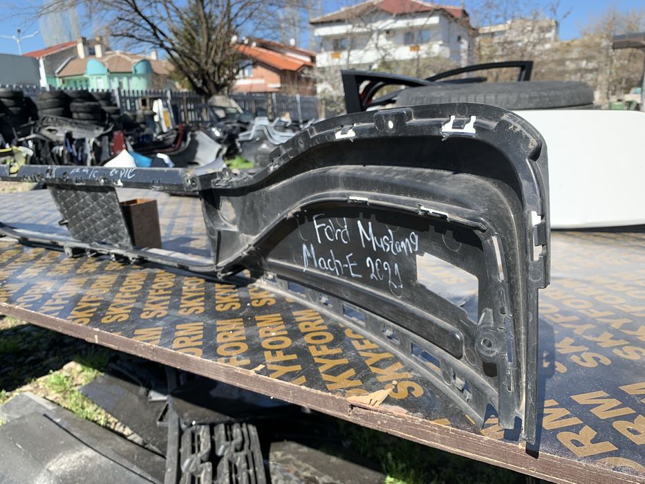 Решетка Ford Mustang Mach-E