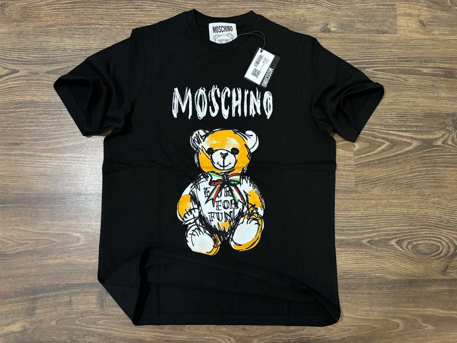 Унисекс тениска Moschino Oversize Черна/Бяла
