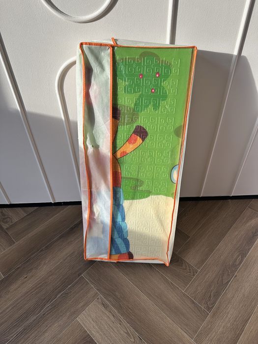 Коврик детский в хорошем состоянии