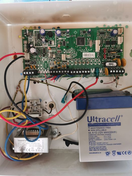 Centrală alarmă Paradox SP5500