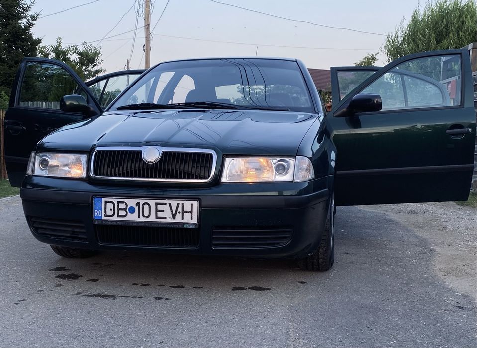 SKODA Octavia 2000