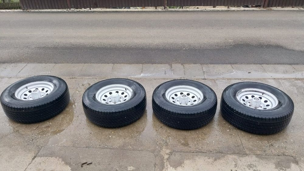 Roti Toyota 265 70 16 et-25