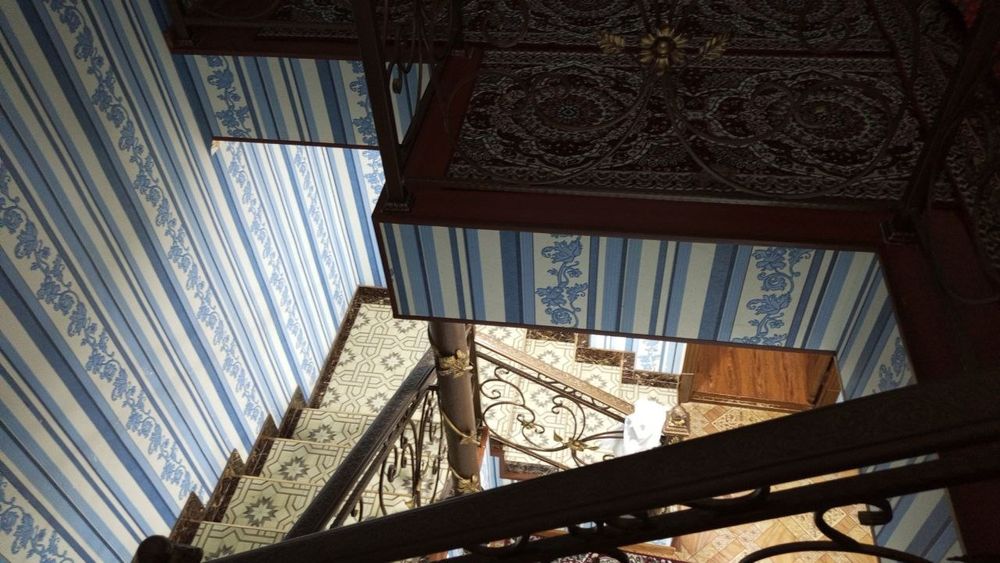 Uy sotiladi srochniy manzil zangi ota orom kafega yetmasdan