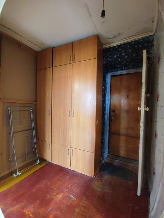 Продам 1ком квартиру (окт)