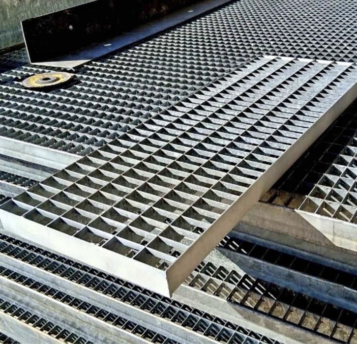 Trepte zincate galvanizate