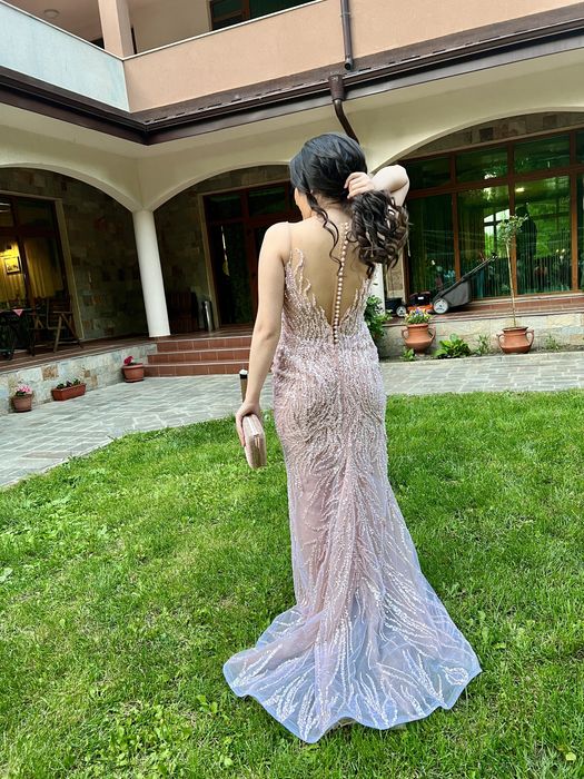 Бална рокля на Pembe Kenan