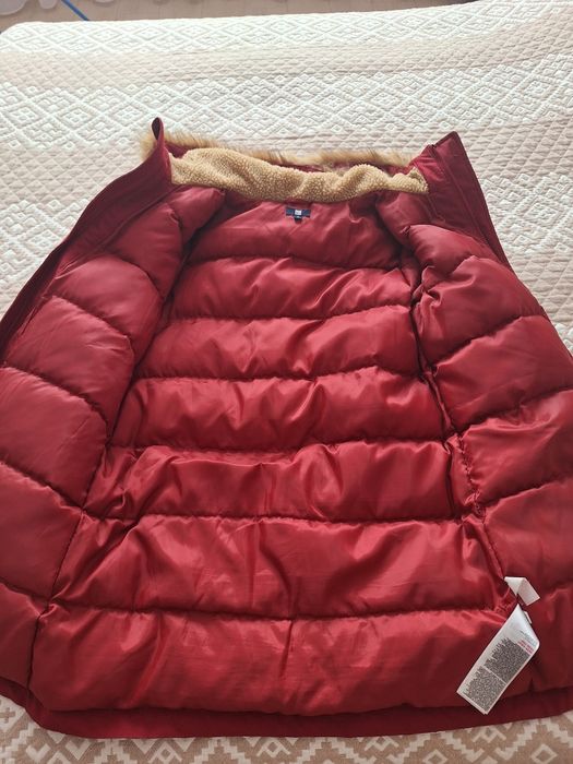 Продам пуховик Uni qlo+подарок