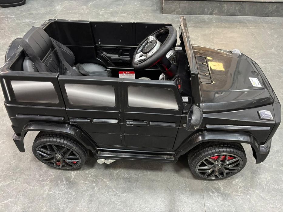 Masinuta electrica cu baterie 6V/7Ah si telecomanda pentru copii -A-