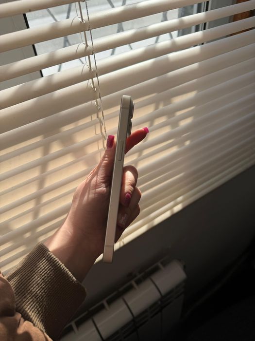 Продам Iphone 14 128Gb