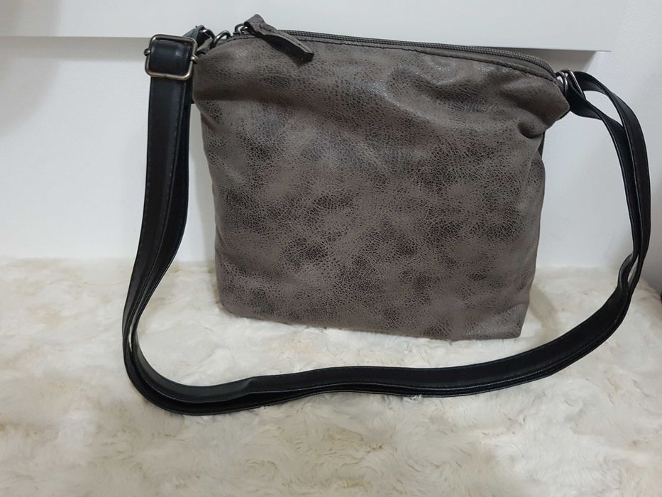 НАМАЛЕНИЕ: Дамски чанти от Италия! От натурал.кожа и велур!