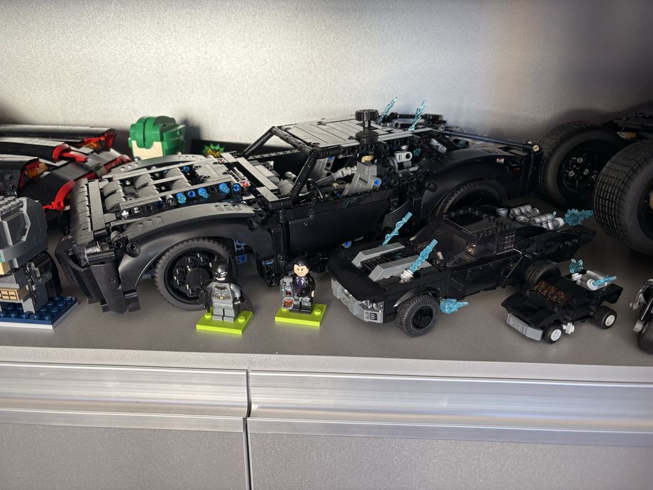 Продавам Lego Technic 42127 The Batman + подарък