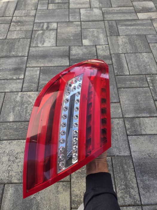 Stop stanga  LED Mercedes-Benz C-Class W204
piesa originala din dezmem