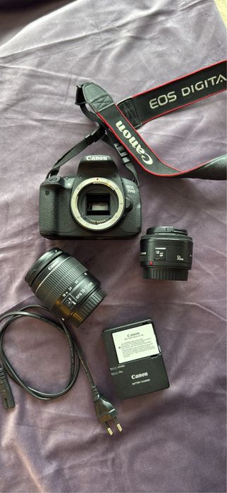 Canon 700 D plus obiective si geanta transport