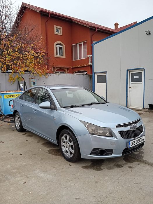 Vând Chevrolet Cruze 2.0d
