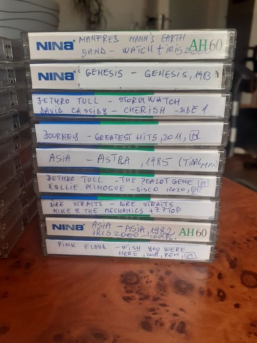 Lot 18 buc casete audio Nina AH60 stare excelenta