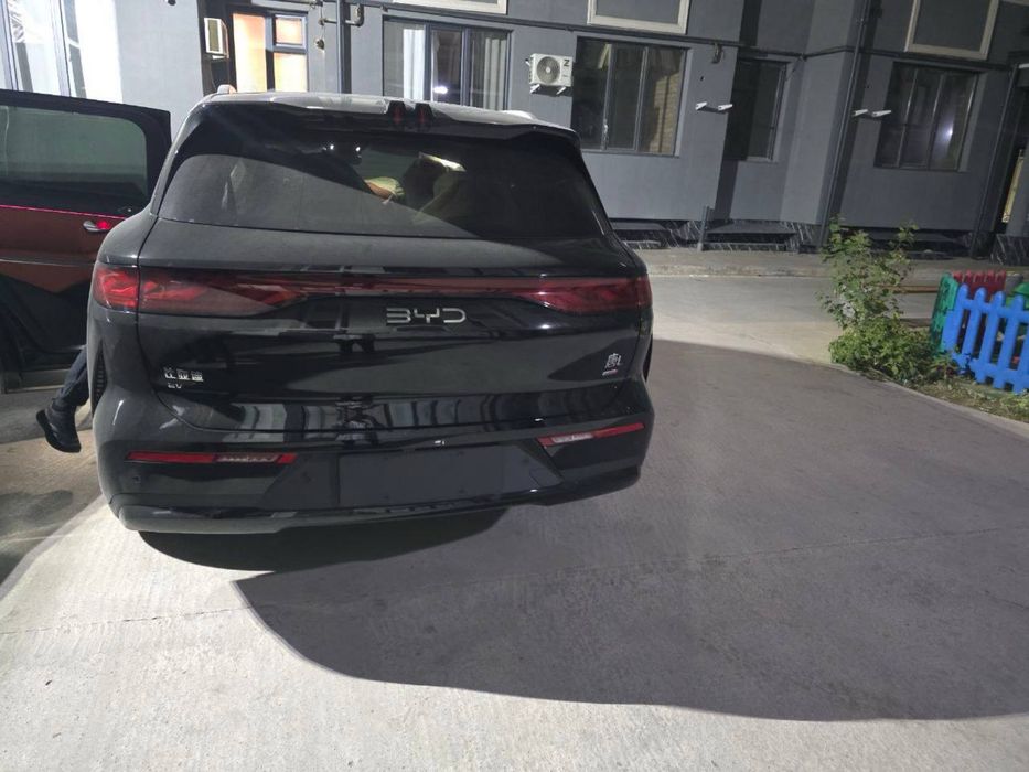 BYD TANG L 2025 bez probeg