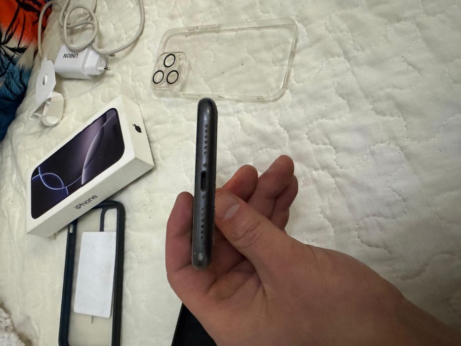 Айфон 11 помять 64