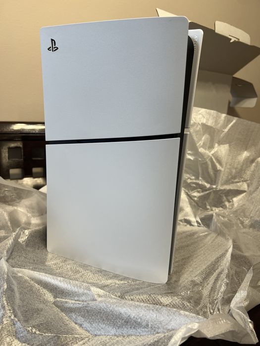 Чисто нов PS5 slim digital edition 1tb