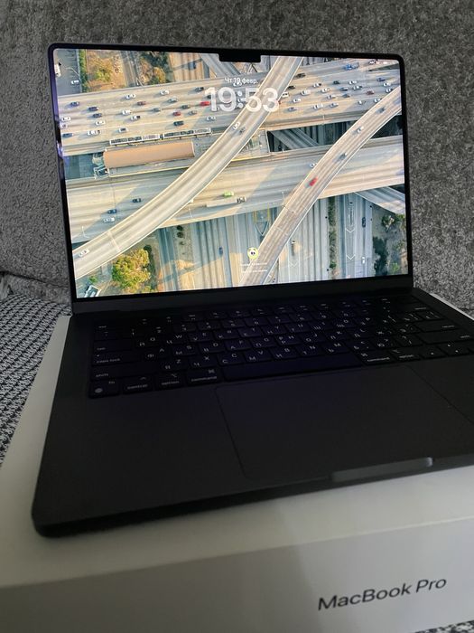 Macbook pro 14 m4 100%