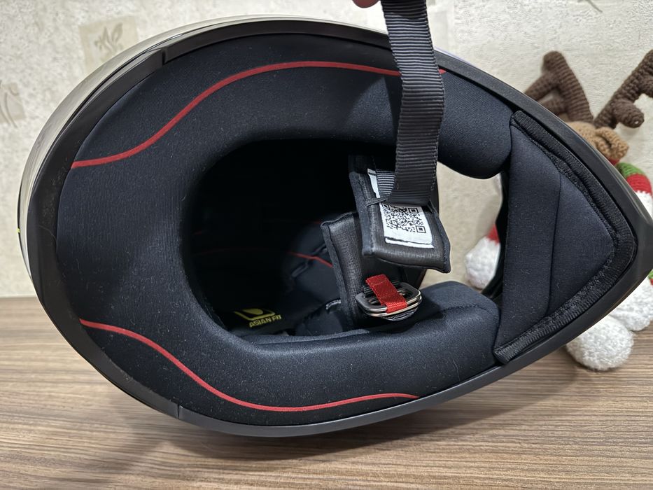 Шлем AGV мотошлем